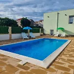 Nyaraló Danijela